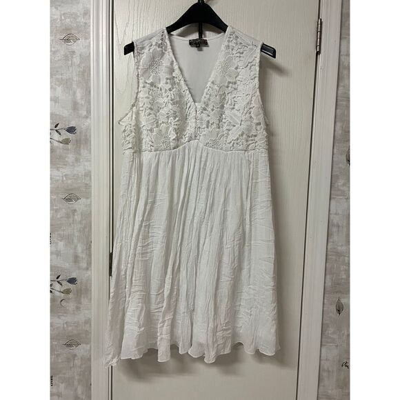 J Gee Dress  - Picture 1 of 6